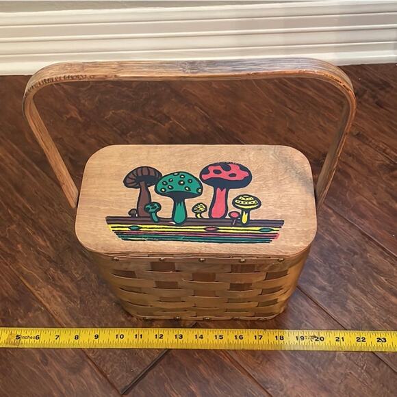Mushroom Basket Purse Vintage Hand Painted Retro Kitsch Lined Made in Hong Kong - Picture 16 of 16